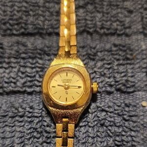 Vintage Citizen Women's Gold Quartz Watch